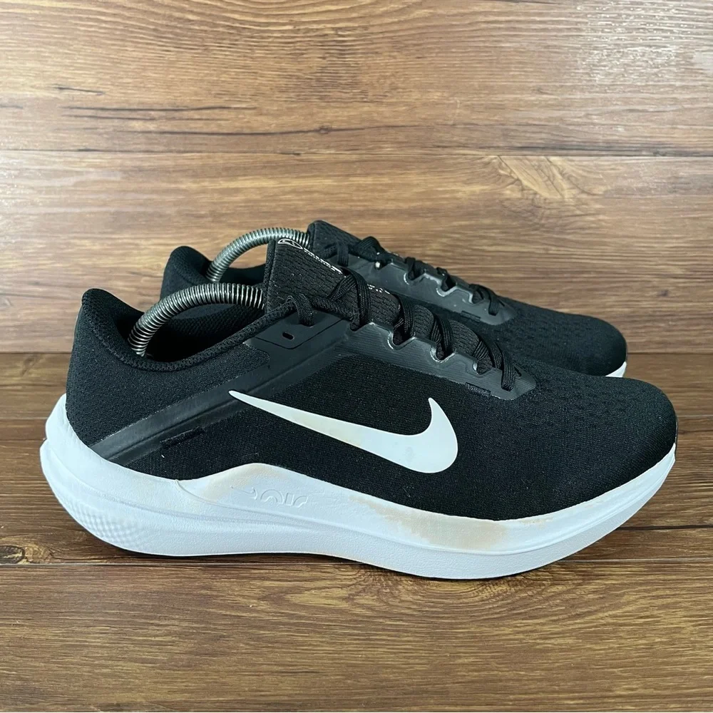 Nike Air Zoom Winflo 10 Running Shoes Men’s Size‎ 9.5 Athletic Sneakers